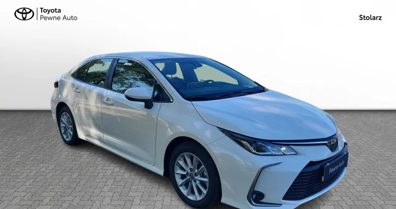 toyota corolla jarocin Toyota Corolla cena 98800 przebieg: 9589, rok produkcji 2022 z Jarocin